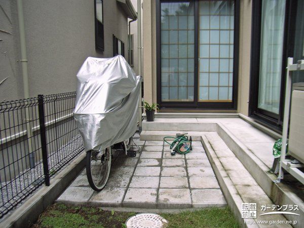 お庭のリフォーム(自転車置き場新設) (No.0198) / 駐車スペースの