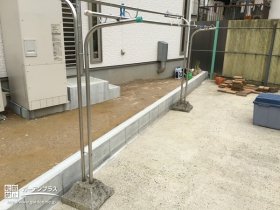 水はけ改善の溝と土留めの造作工事