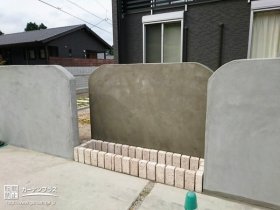 開放感も感じられるデザインコンクリート壁