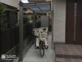 フラットでシンプルなデザインのサイクルポート