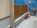 横板格子で気になる視線を遮る目隠しフェンス