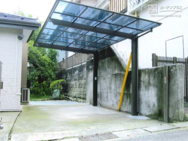 お車まわりに光を取り込むシックなカーポート設置工事