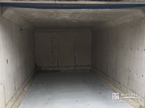 掘り込み駐車場の美しさが甦る上塗りコンクリートリフォーム工事