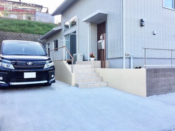 No.9307 高低差のあるお住まいに安全性と彩りを添えた新築外構一式工事